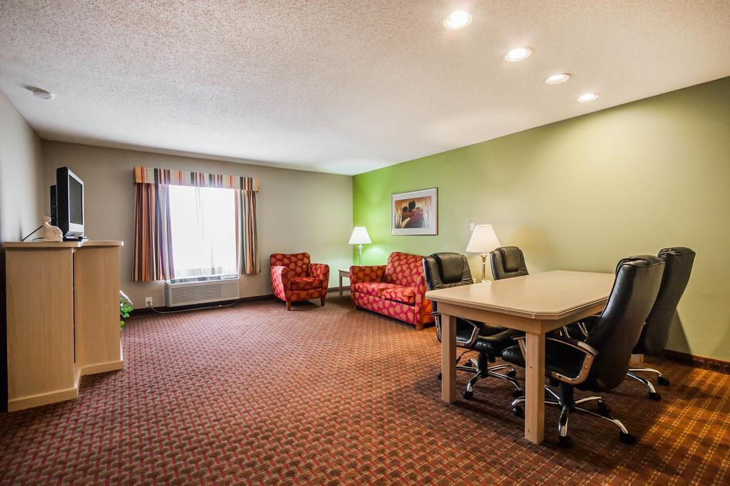 Quality Suites Memphis/ Wolfchase Galleria Екстер'єр фото