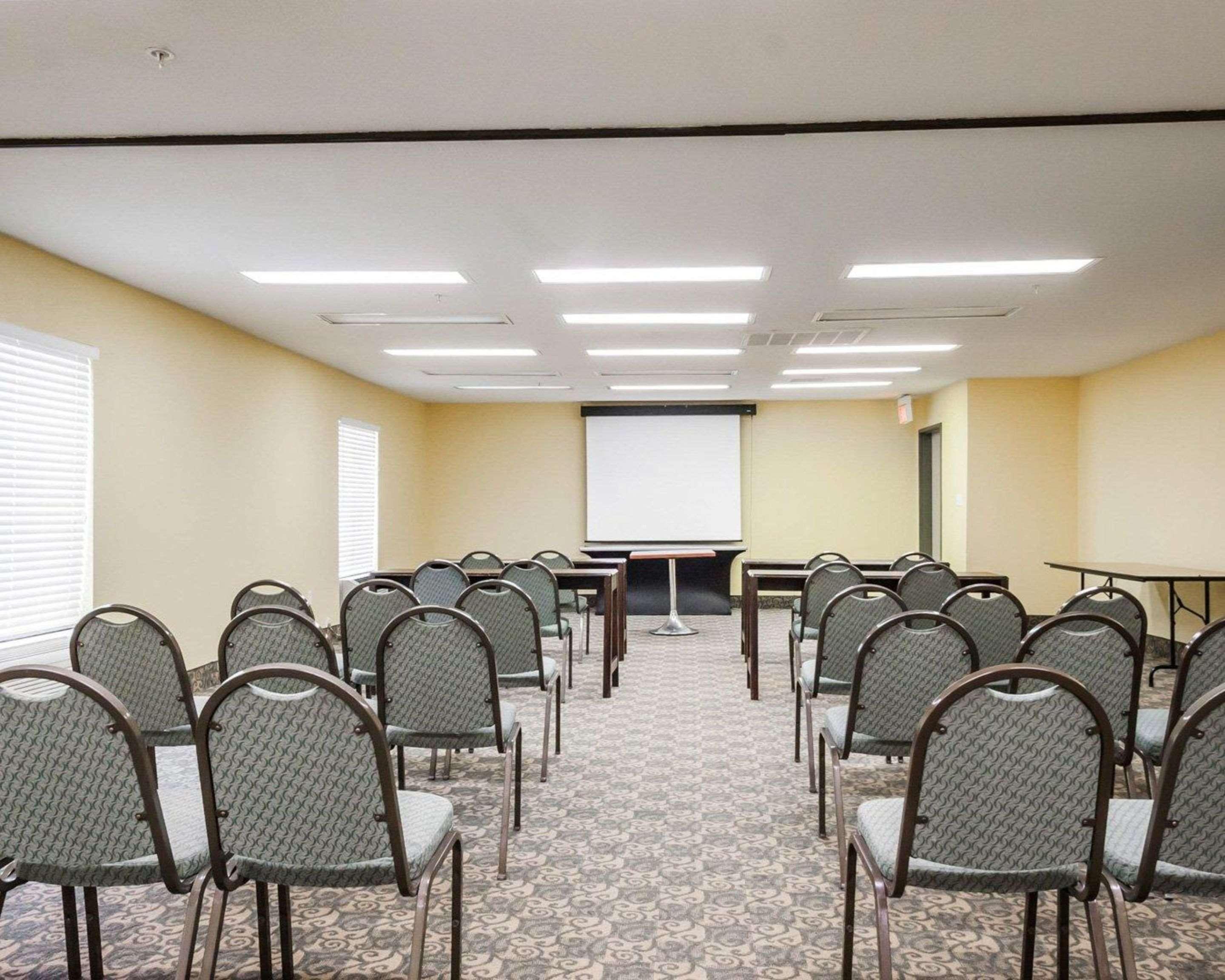 Quality Suites Memphis/ Wolfchase Galleria Екстер'єр фото