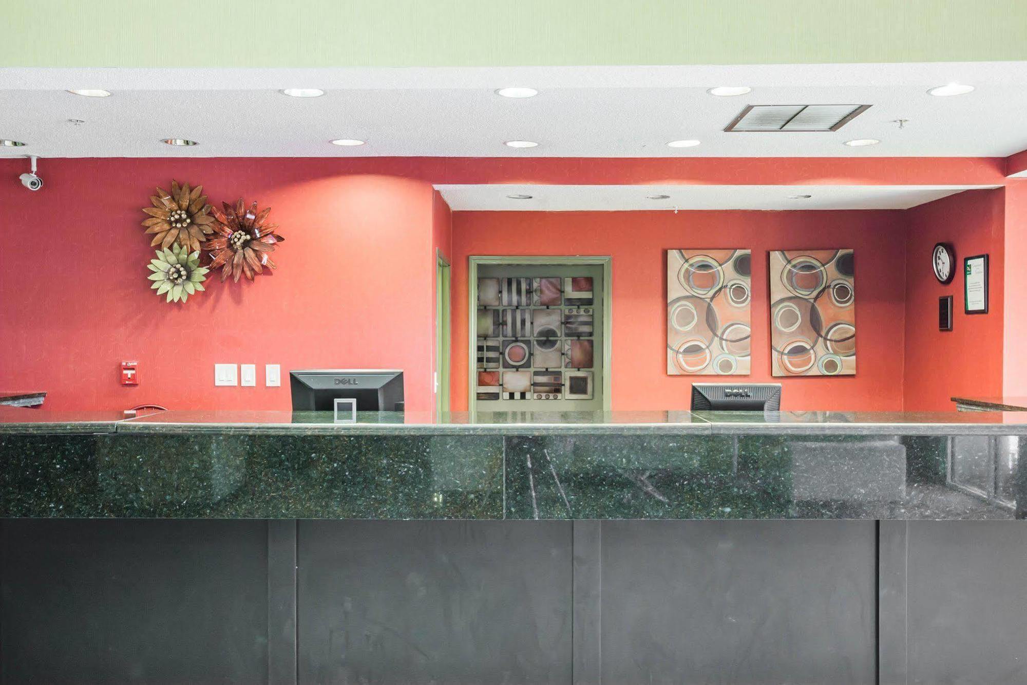 Quality Suites Memphis/ Wolfchase Galleria Екстер'єр фото